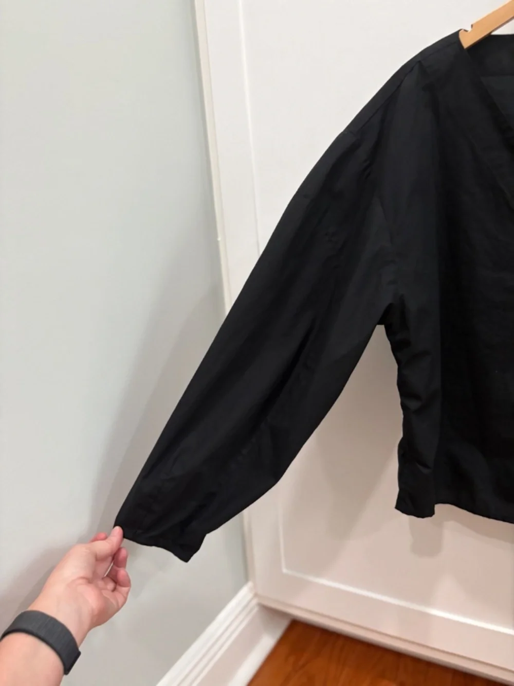 Banana Republic Black Cotton Poplin Volume Sleeve Top Medium Relaxed